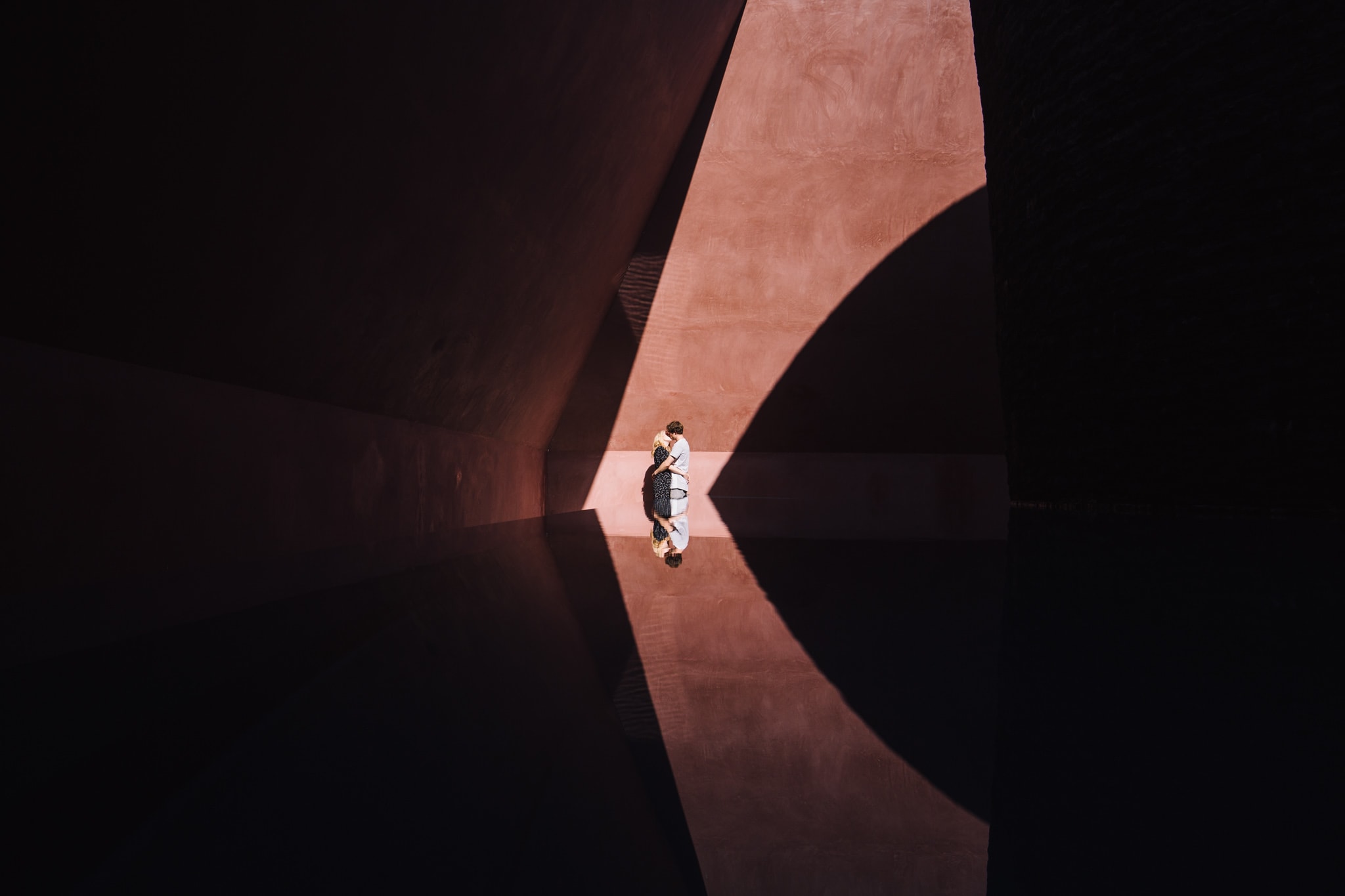Bride and Groom in the sky dome at the National Gallery of Australia during their engagement shoot in Canberra
